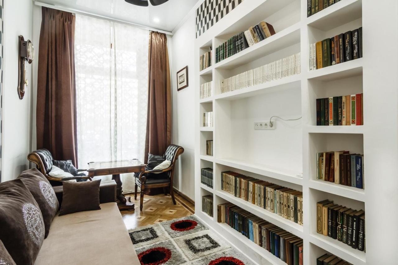 Katerynynska Street 3-Bedrooms Apartment Odessa Luaran gambar