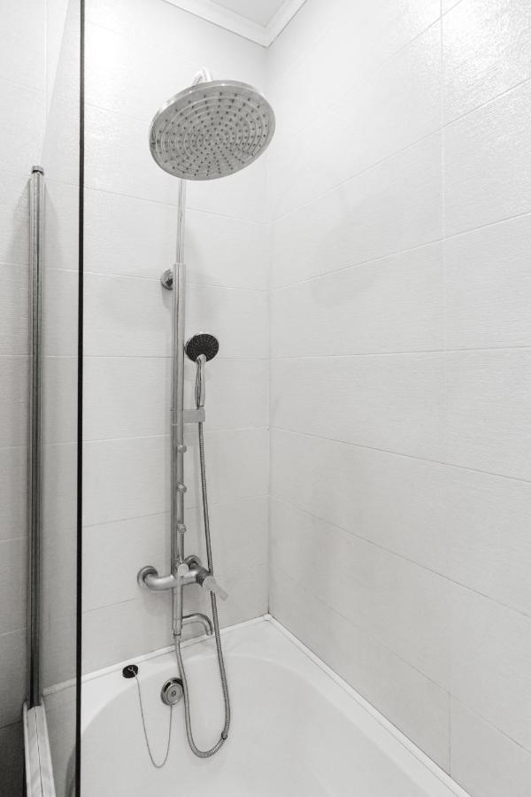 Katerynynska Street 3-Bedrooms Apartment Odessa Luaran gambar