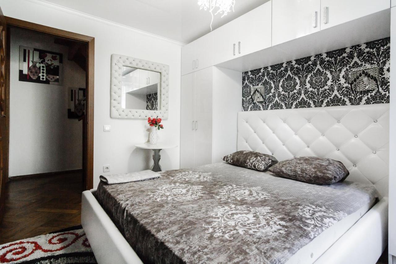 Katerynynska Street 3-Bedrooms Apartment Odessa Luaran gambar